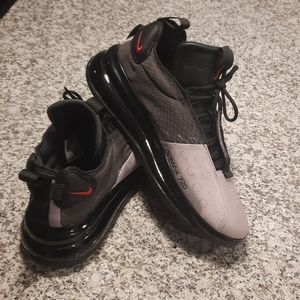 Nike D/MS/X 720 Waves Shoes